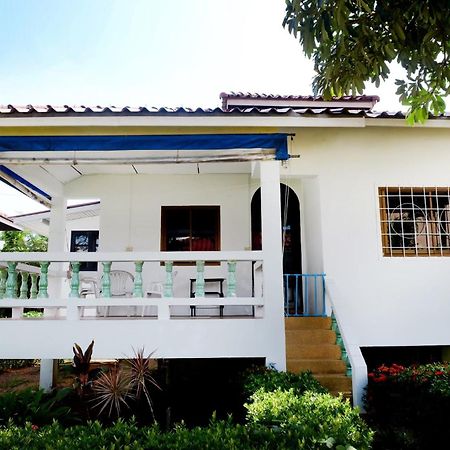 Sunrise Beach Villa スラート・ターニー エクステリア 写真